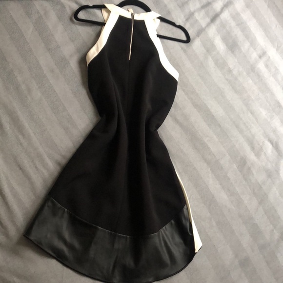 NWOT A-silhouette Elegant Fun sleeveless cocktail Dress in black and white - Picture 4 of 7